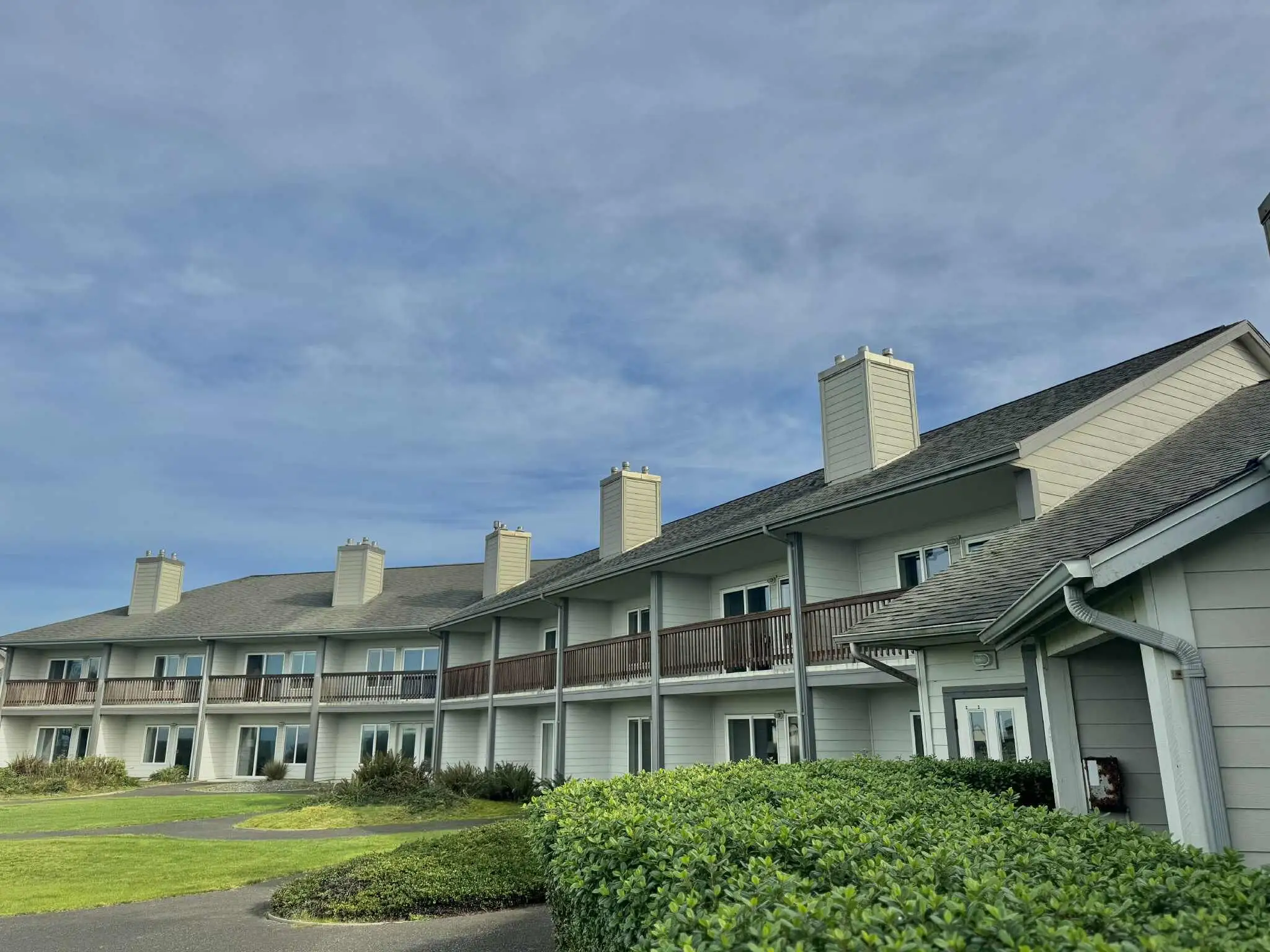 Sunset Oceanfront Lodging